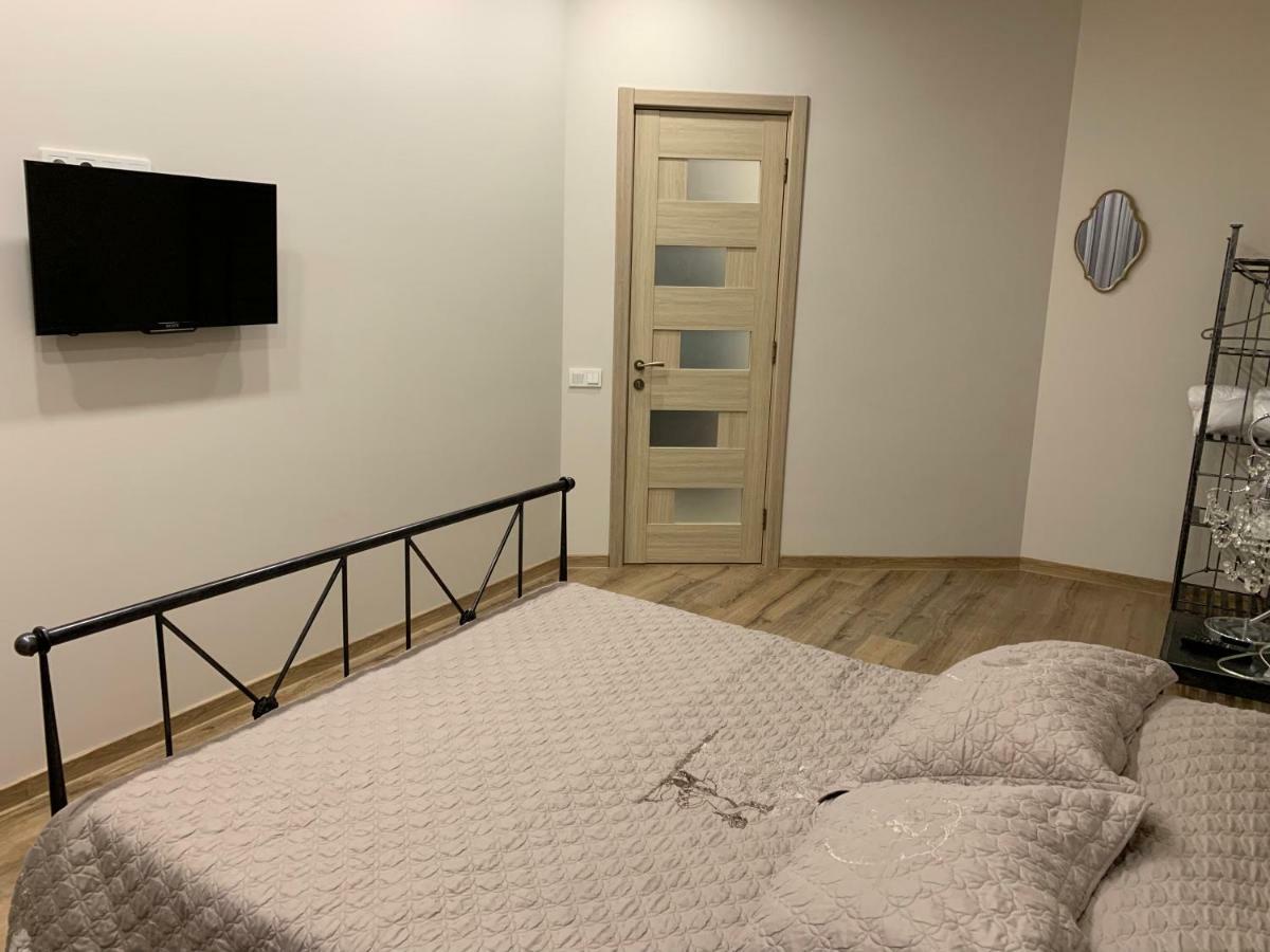 Nano'S Exclusive Fashionable Apartment Batoumi Extérieur photo